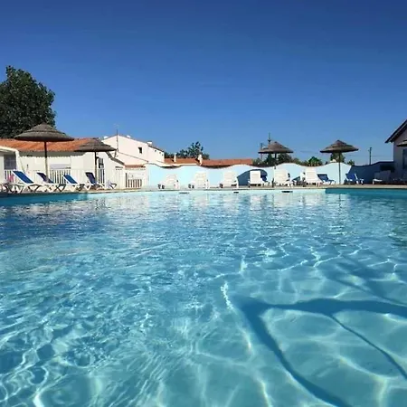 4 Etoiles - Piscine - Eeheae Campsite