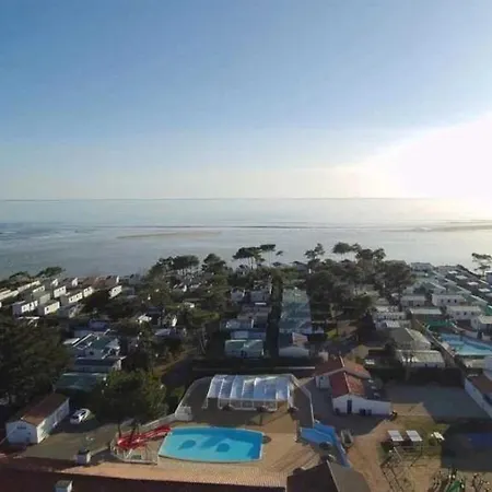 Campsite 4 Etoiles - Piscine - Eeheae