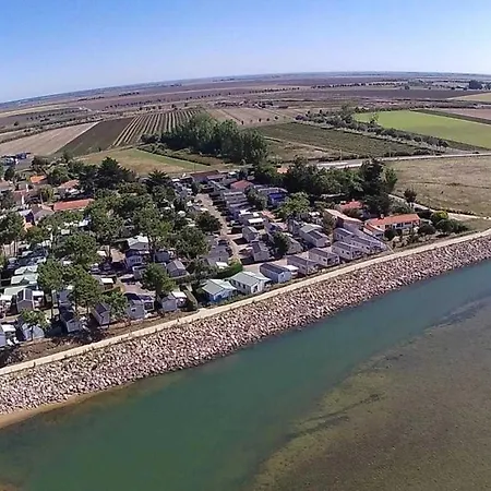 4 Etoiles - Piscine - Eeheae Campsite *